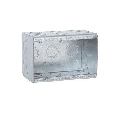 [HUB-697] Caja Multigang de 3 Gangs/ Profundidad de 3-1/2 Pulgadas (8.89 cm)/ 19 Entradas de 1/2 - 3/4 Pulgadas (1.27 - 1.91 cm)