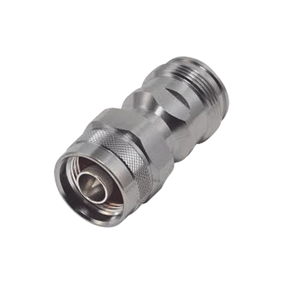 [RFD-43F-NM] Adaptador en Línea de Conector 4.3-10 Hembra a N Macho, Bronce Blanco/ Plata/ Teflón.