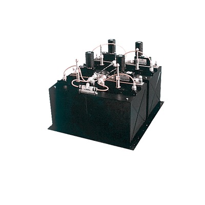 Combinador dB SPECTRA de 5 Canales en Panel para Rack 19, 380-400 MHz, 100 kHz de Sep. N Hembras.