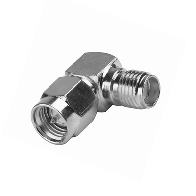 [RSA-3402] Adaptador en Ángulo Recto, de Conector SMA Macho a SMA Hembra Níquel/ Oro/ Teflón.