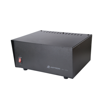 Fuente de Poder Lineal / 13.8 Vcc 35 A / Regulación Electrónica / Disipador Térmico / Voltaje Universal / Alta Potencia