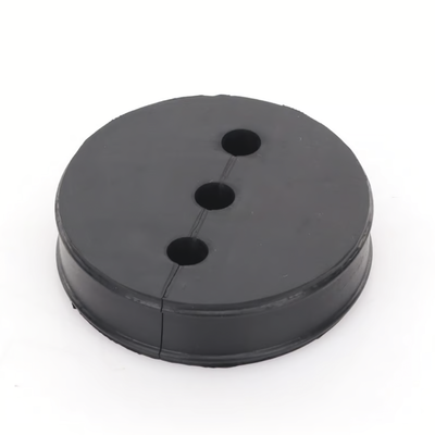[CI-3-38] Inserto de Caucho de 4 Con Tres Orificios para Cable de 3/8 in