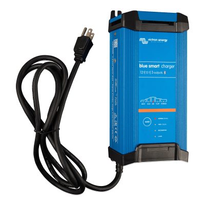 [BSIP2212/15] Blue Smart IP22 12/15(1) / Cargador de Baterías 12V, 15A / Para Ambientes Marinos y Terrestres. / Bancos de 100 a 200 Ah