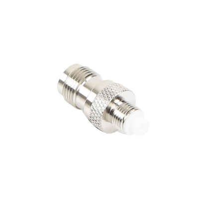 [RFT-1240] Adaptador en Línea, de Conector TNC Hembra a FME Hembra, Niple Europeo, Níquel/ Oro/ Teflón.