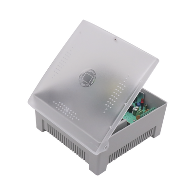 [PS12DC4P] Fuente de Poder con Gabinete de 4 Salidas de 11 - 15 Vcc / 5 Amper / Voltaje de Entrada: 96 - 264 Vca / Soporta Protección contra Sobrecorriente de Salida, Protección contra Cortocircuito / Led Indicador